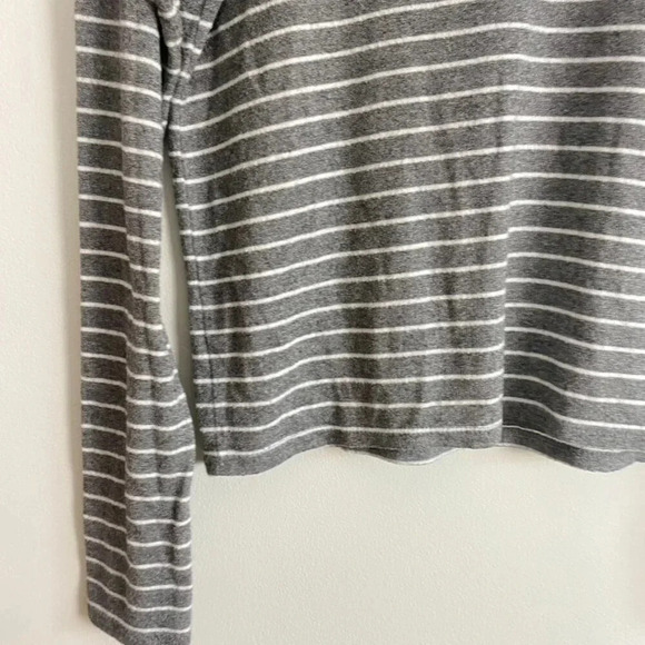 Aerie Gray and White Striped Turtleneck - Picture 2 of 8